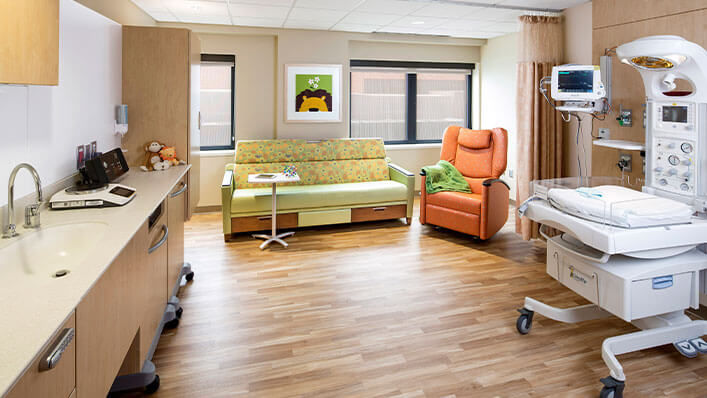 Methodist Hospital Family Birth Center room