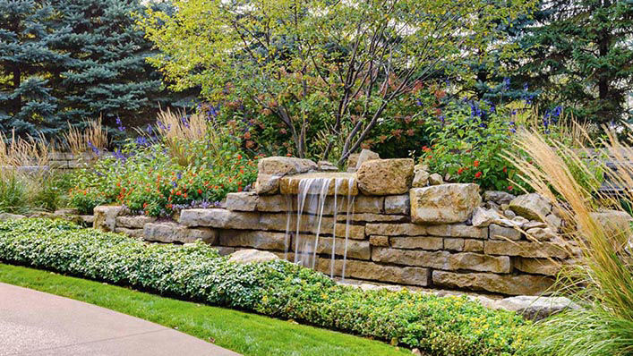 Picture of rock garden at Methodist Hospital